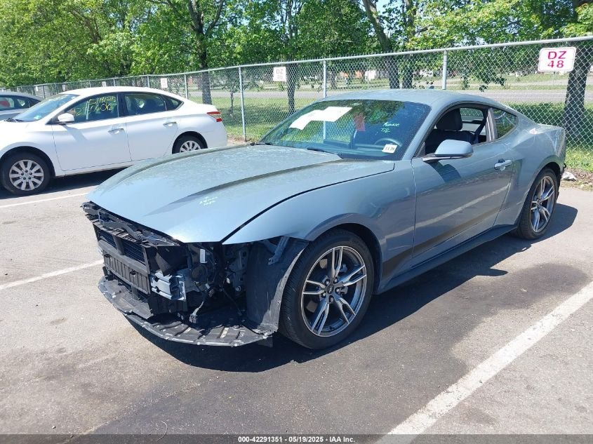 Ford Mustang rear damage