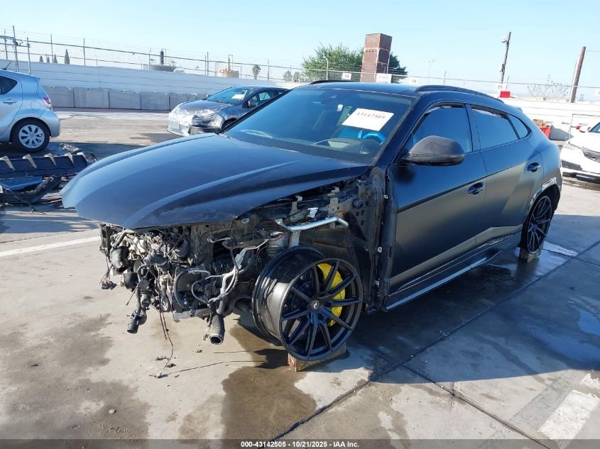 Lamborghini Urus VIN ZPBUA1ZL3MLA15848 - Front View